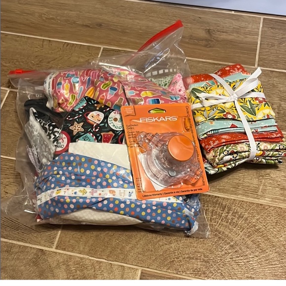 Assorted Craft Collection - Picture 3 of 3